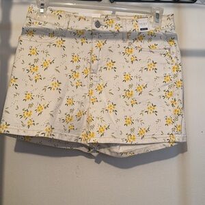 Judy Blue White Floral Jean Shorts